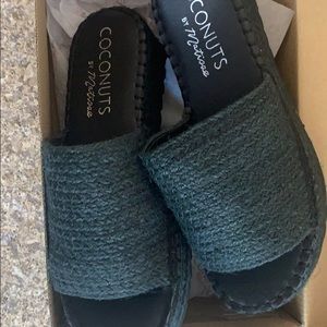 Sandals / Coconuts by Matisse / Del Mar Black